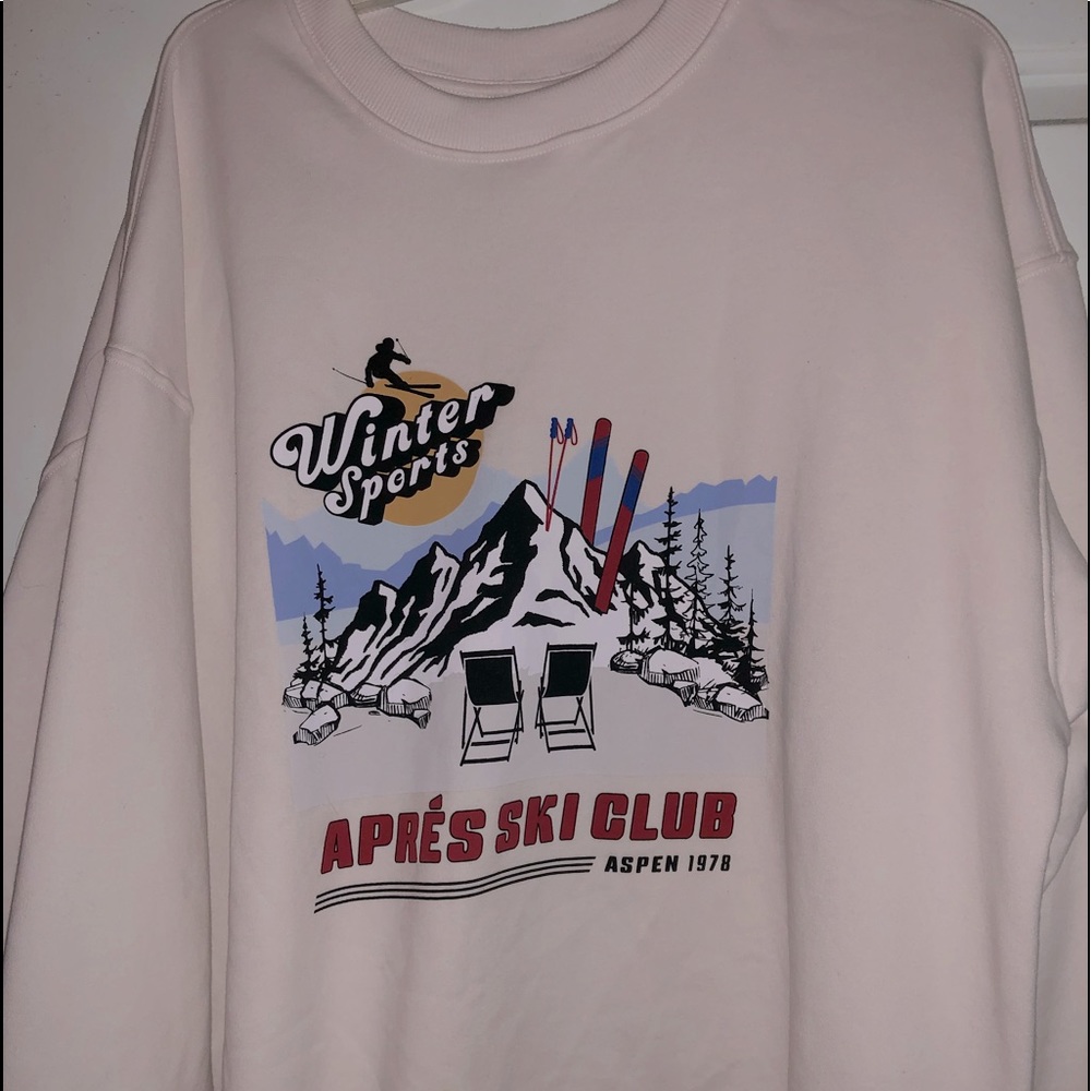H&M Women’s Oversized Crewneck
